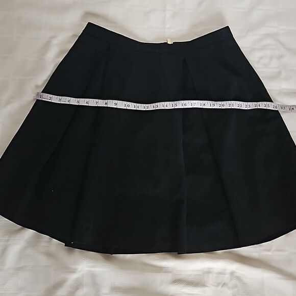 Elegant Black Women's Skirt - Picture 9 of 16